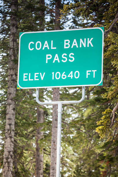 placa de carv�ão banco - coal bank pass - fotografias e filmes do acervo