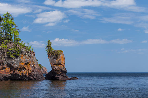 istock Lake Superior Rock Formation 480819748