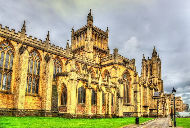 katedra kościół świętego i undivided trinity (bristol cath - ancient past anglican building exterior zdjęcia i obrazy z banku zdjęć