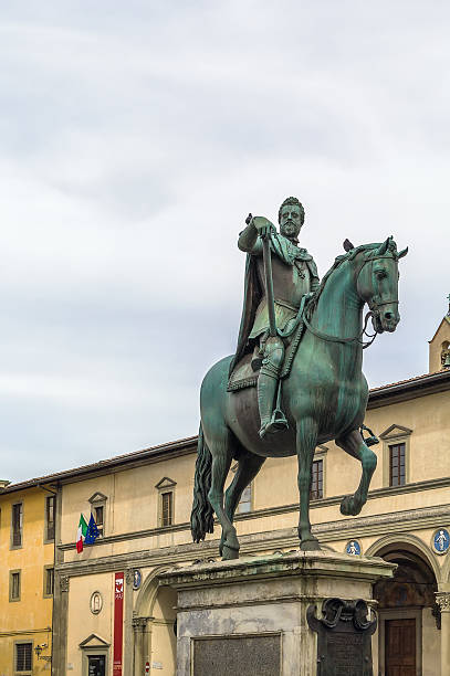 istock statue of Ferdinando I, Florence, Italy 480860416