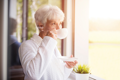 Fresh coffee tastes delicious in the morning