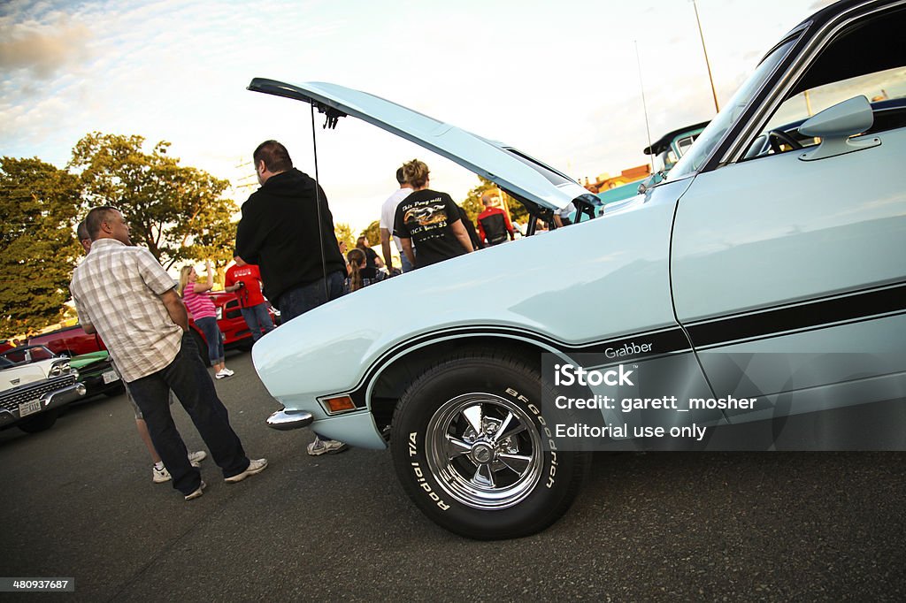 Ford Maverick a garra no entusiasta meetup automático - Foto de stock de Antiguidade royalty-free