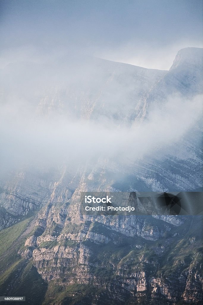 Pico da montanha - Foto de stock de Ambiente dramático royalty-free