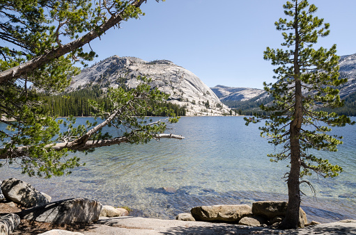 Tenaya lake in Yosemite National Park