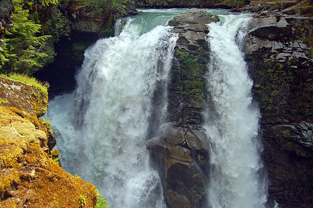 istock Nooksack Falls in Washingtion, USA 480972927