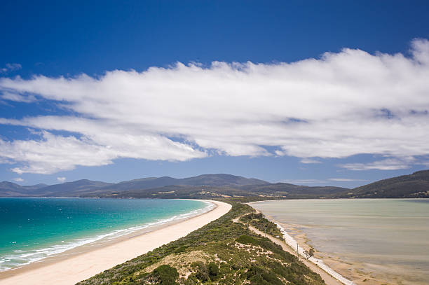 istock The Spit, Bruny Island, Tasmania 480980596