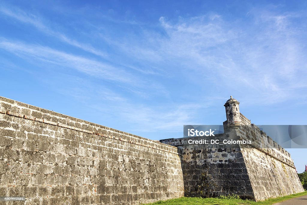 Wall of Cartagena, Colombia Section of the defensive wall that surrounds the old historic center of Cartagena, Colombia Cartagena - Colombia Stock Photo