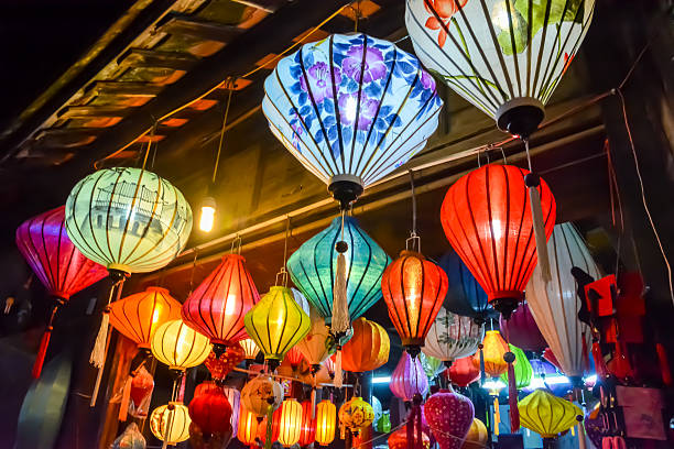 istock Hoi an shopping street 481024616