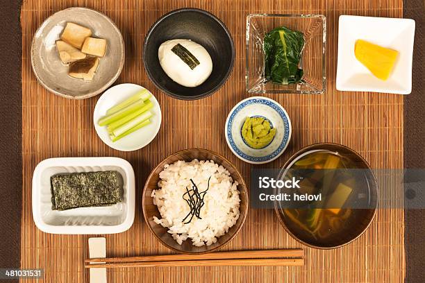 Японский Завтрак — стоковые фотографии и другие картинки Японская кухня - Японская кухня, Tsukemono, Аборигенная культура