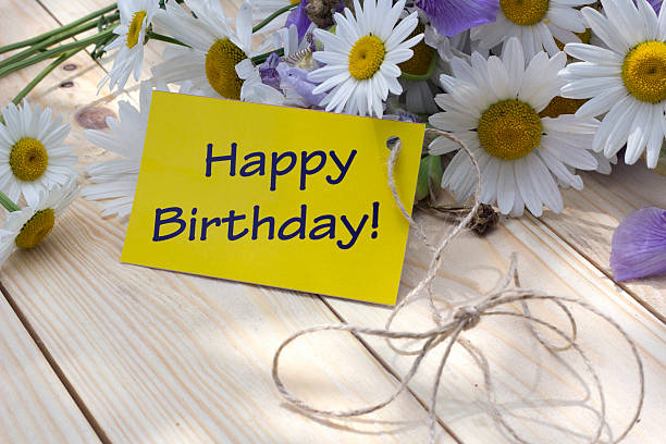 istock Happy birthday card with daisies 481044592