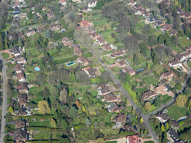 istock Suburban London 481046791