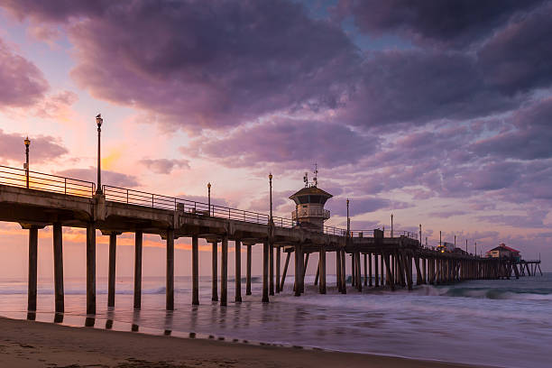 istock the Huntington Beach pier at sunrise 481063250
