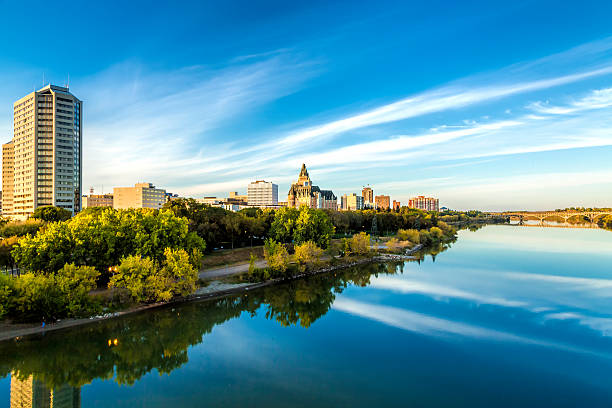 정정당당 스카이라인 - saskatoon saskatchewan canada downtown district 뉴스 사진 이미지