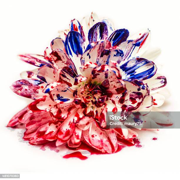 Red Painted Bloody Flor Azul - Fotografias de stock e mais imagens de Abstrato - Abstrato, Amor, Arte
