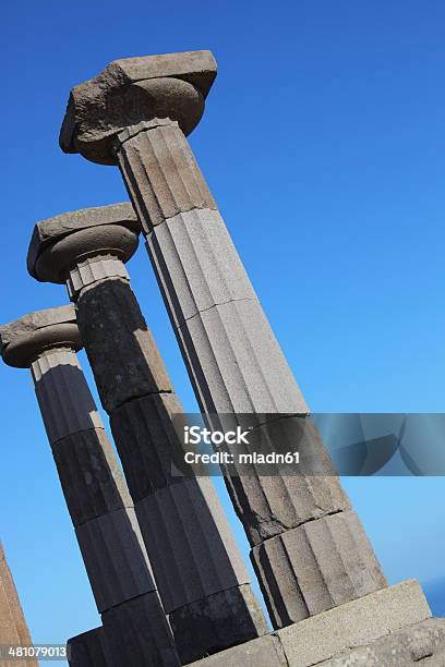 Foto de Coluna Antiga e mais fotos de stock de Antiguidades - Antiguidades, Assos - Turkey, Capitel