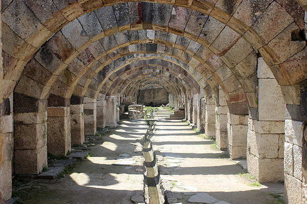 istock Ruins of Agora - Izmir 481090186