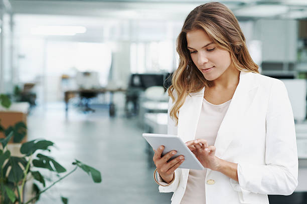 istock Keeping track of the latest business developments 481099534
