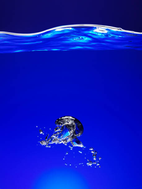 istock Bubbles of Suspended Water 481109495