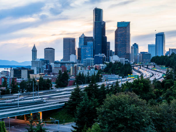 istock Seattle Commute. The Seattle, Washington skyline at sunset 481110702