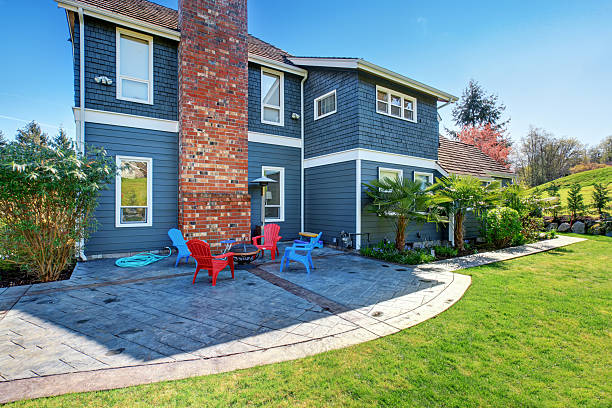 istock Perfect back yard with chairs, and patio. 481148740