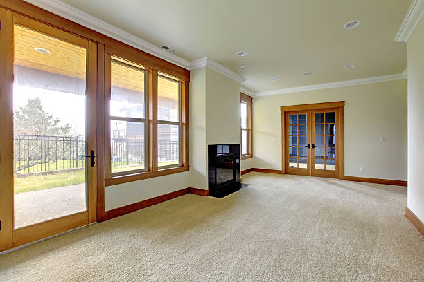 istock Empty large room with fireplace. New luxury home interior. 481182107