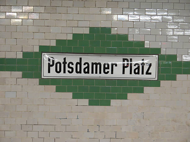 istock Potsdamer Platz U-Bahn Station 481187522
