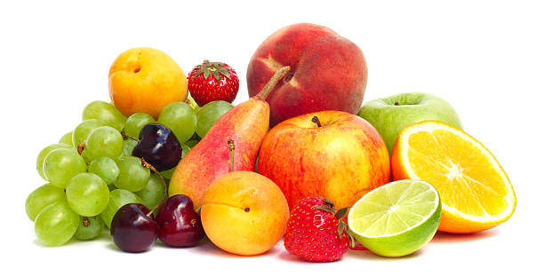 frutas pila aislado en blanco - fruta fotos fotografías e imágenes de stock