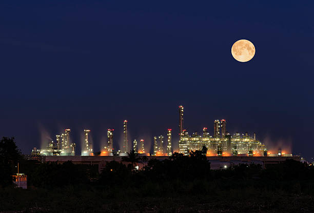 istock Utility plant, Oil Refinery twilight light . 481197238
