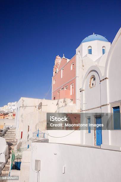 Oia W Santorini Grecja - zdjęcia stockowe i więcej obrazów Architektura - Architektura, Bez ludzi, Budynek z zewnątrz