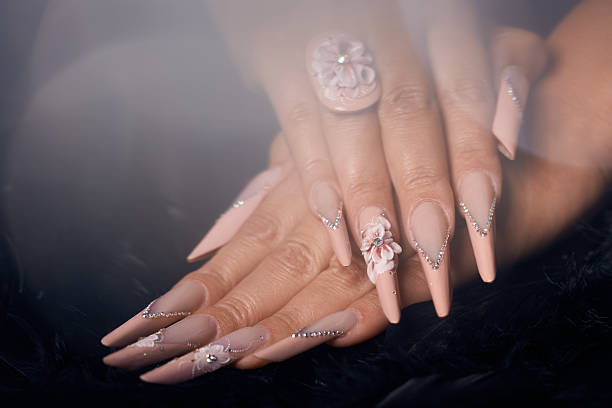 istock bride fashionable manicure 481208838