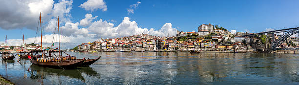 imagen panorámica de porto, portugal por la mañana - portugal port wine porto the douro fotografías e imágenes de stock