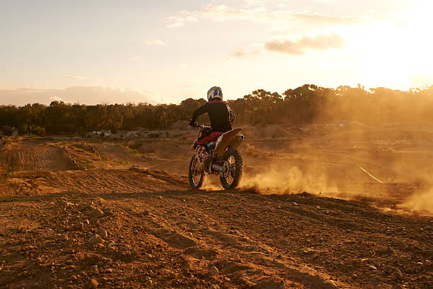 istock Leaving a trail of dust and competitors behind him 481229216