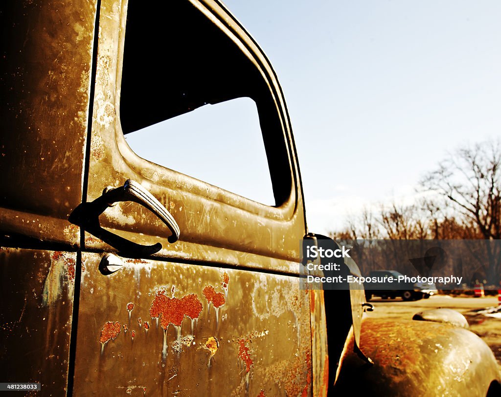 Vecchio Camion della maniglia della portiera - Foto stock royalty-free di Abbandonato