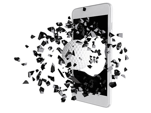 istock Golf burst out of the smartphone 481261386