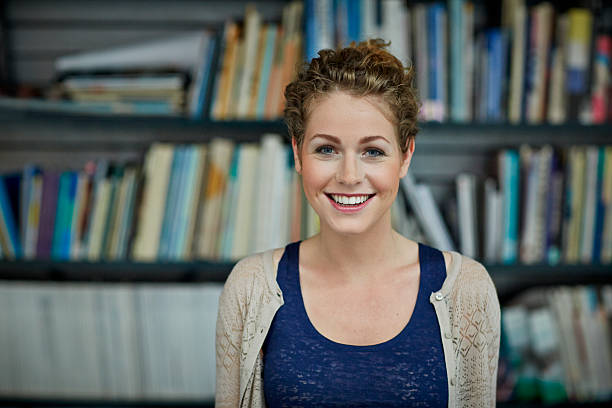 portrait of young architect - smiling portrait women female foto e immagini stock