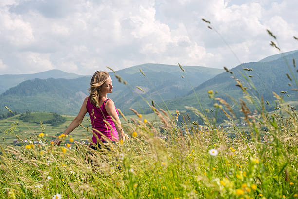 istock Woman staying at the Mountains 481301544