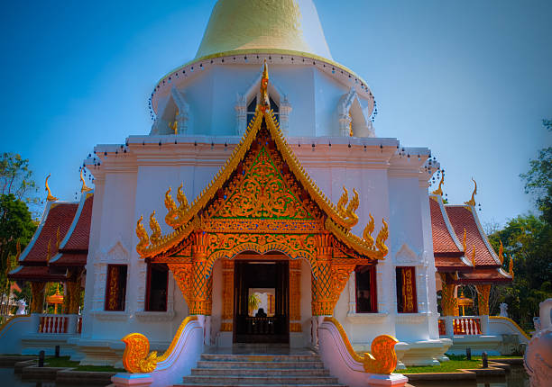 temple - hinduism monk buddhism myanmar photos et images de collection