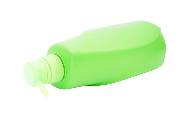 istock green plastic pump cosmetic bottle 481308718