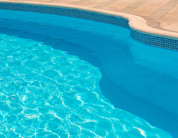 istock curve line of the pool 481319132