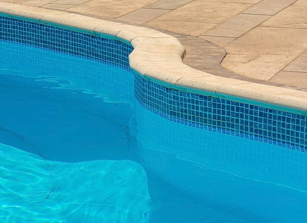 istock curve line of the pool 481319136