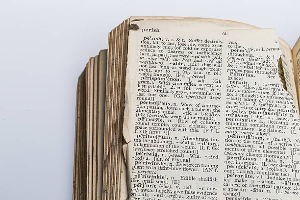 古い辞書に破れているページ - oxford england ストックフォトと画像