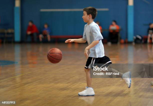Basketball Player 놀기에 대한 스톡 사진 및 기타 이미지 - 놀기, 농구 선수, 농구-팀 스포츠