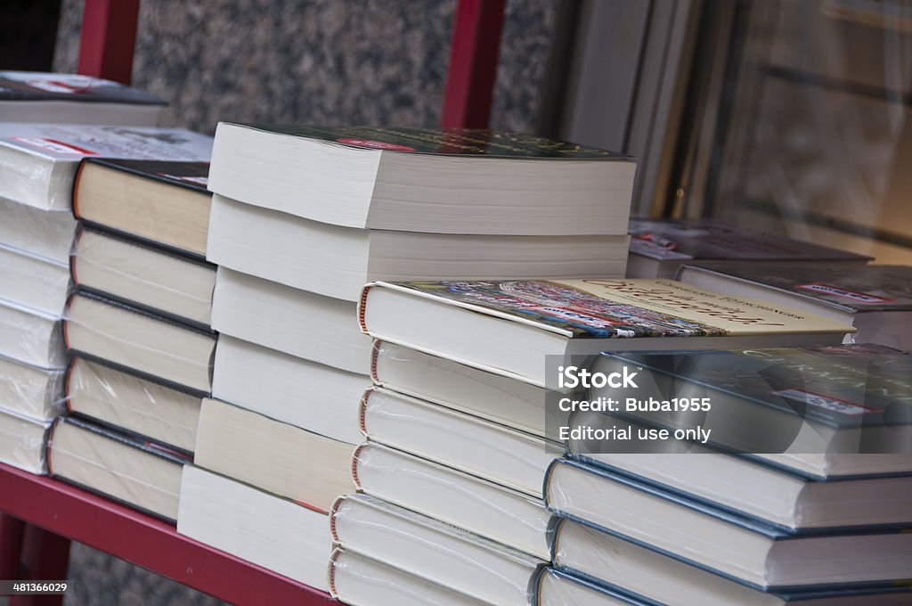 Ouvrages de librairie - Photo de Empilé libre de droits