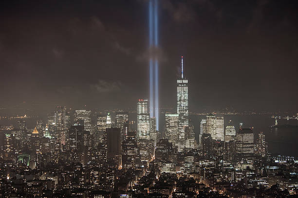 towers of light nella lower manhattan - world trade center september 11 new york city manhattan foto e immagini stock