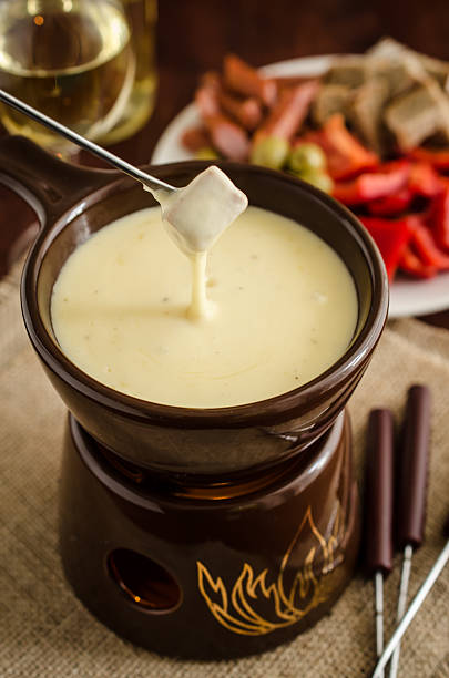istock Cheese fondue / melted cheese 481380174