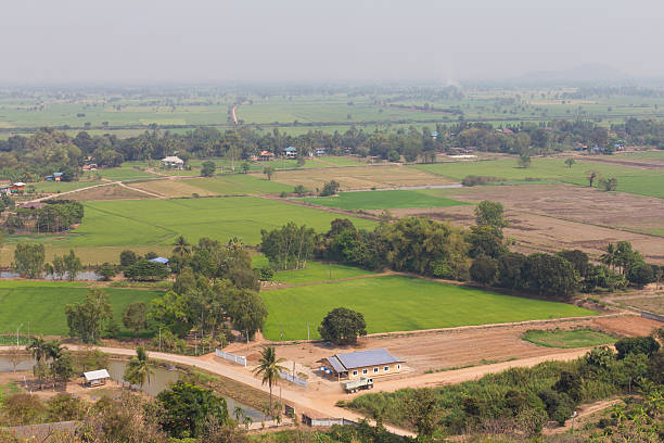istock farmland to housing 481383395