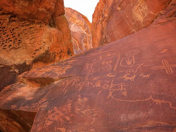 istock Ancient Indian Petroglyphs on Red Rock, Valley of Fire, Nevada 481414168