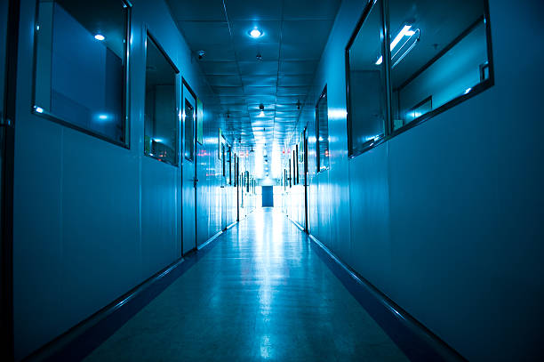hôpital lab - wall corridor tunnel glass photos et images de collection