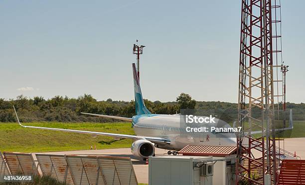 Foto de Avião Luxair Em Zracna Luka Aeroporto Pula Croácia e mais fotos de stock de 2015