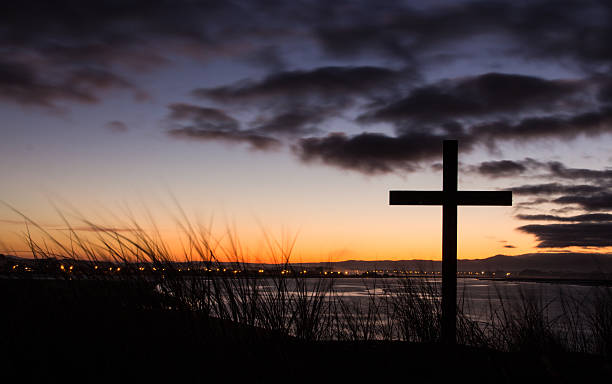 istock Sunrise Salvation Cross 481459957